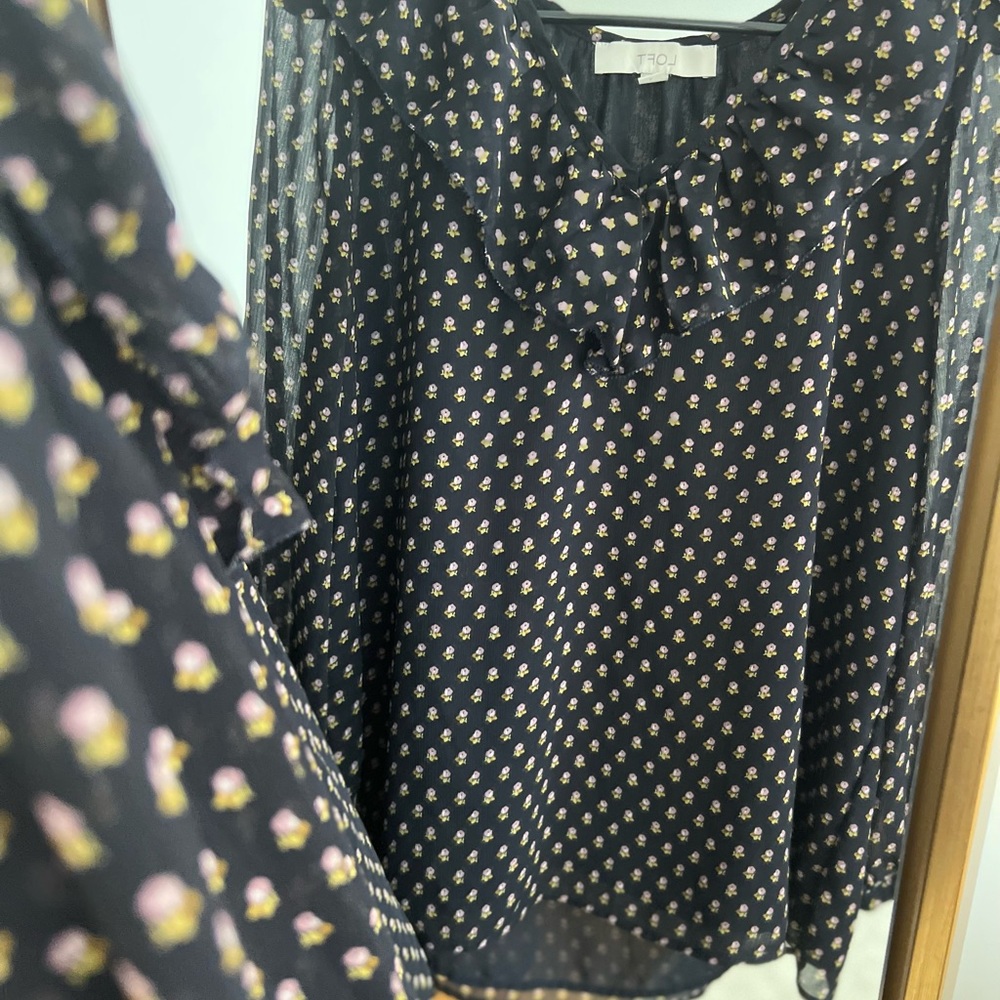 Light Floral Blouse/Shirt Loft, M